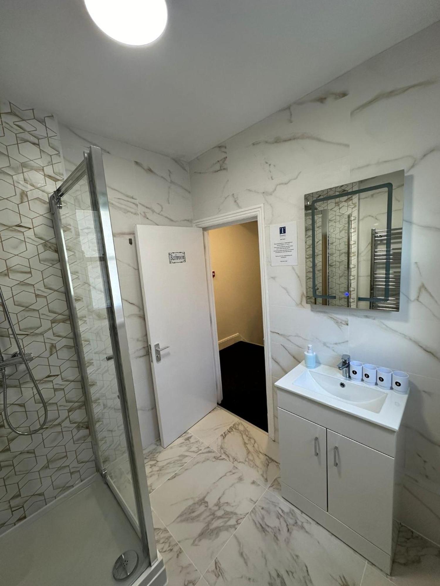 Cambridge Central Rooms - Tas Accommodations المظهر الخارجي الصورة